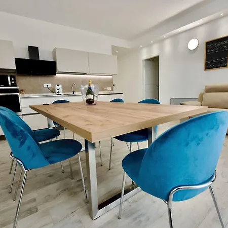 Il Principe Vila Quartu SantʼElena